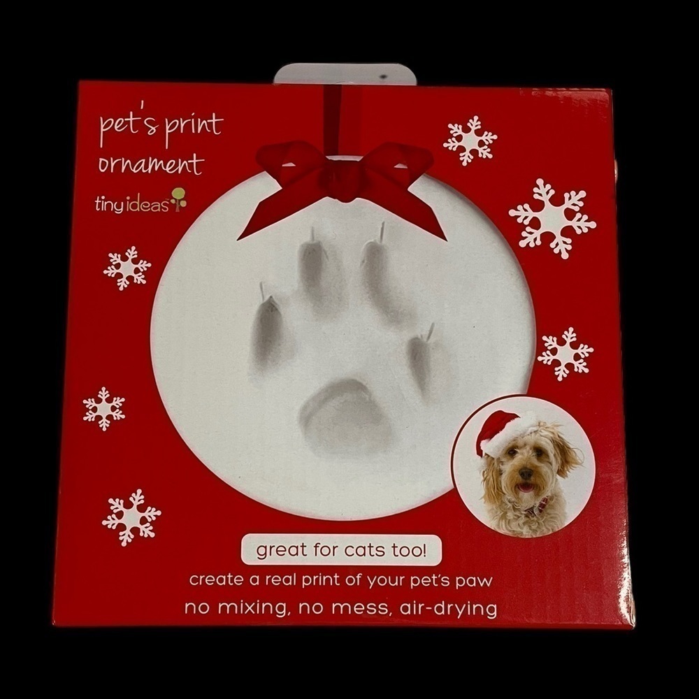 Pet Holiday Ornament, Christmas Pet Keepsake, Dog Ornament or Cat Ornament